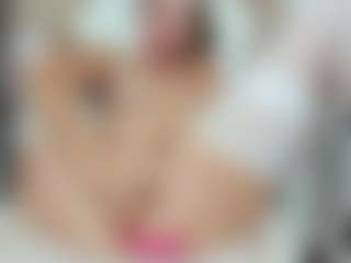 LilCandy18's Live Sex Cam Show