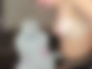 LilCandy18's Live Sex Cam Show