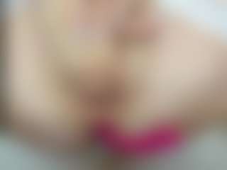 Live cam show with LilCandy18 - Gape on Camsoda