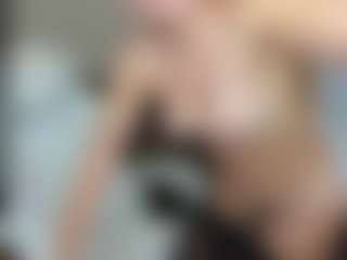 LilCandy18's Live Sex Cam Show