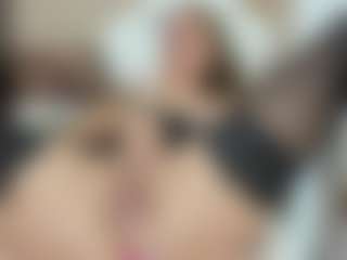LilCandy18's Live Sex Cam Show
