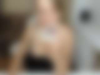 LilCandy18's Live Sex Cam Show