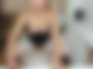 LilCandy18's Live Sex Cam Show