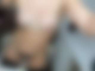 Live-sekscamshow van LilCandy18