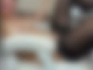 Live cam show with LilCandy18 - Blue Eyes on testsause.com