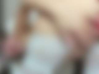 LilCandy18's Live Sex Cam Show