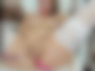 LilCandy18's Live Sex Cam Show