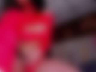 Live cam show with Mia-scarlet - Moaning on liverealitysex.com