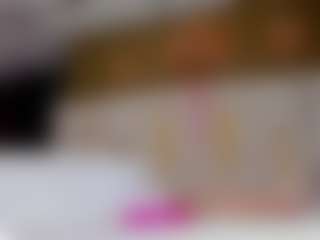 Live cam show with Mia-scarlet - Butt Plug on SinfulBabes