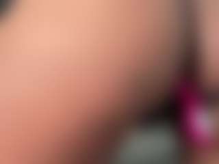 Live cam show with Steph_colloway - Dildo Or Vibrator on Cam Slut
