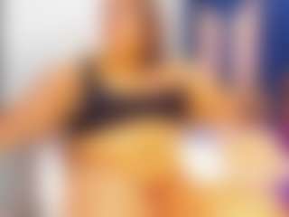 Live cam show with VanesaJuicy23 - Tittyfuck on Uber Horny