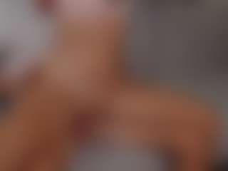 HoneyMolly's Live Sex Cam Show