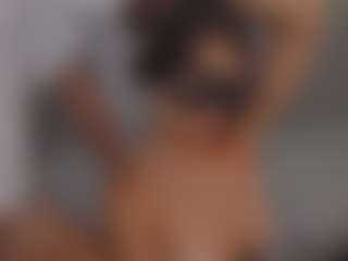 HoneyMolly's Live Sex Cam Show