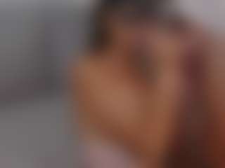 HoneyMolly's Live Sex Cam Show