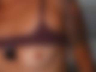 HoneyMolly's Live Sex Cam Show