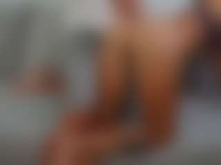 HoneyMolly's Live Sex Cam Show