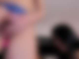 sweetkarinpaz's Live Sex Cam Show