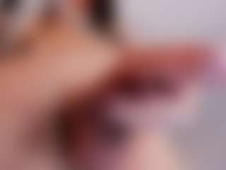 sweetkarinpaz's Live Sex Cam Show