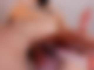 sweetkarinpaz's Live Sex Cam Show