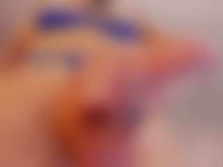 sweetkarinpaz's Live Sex Cam Show