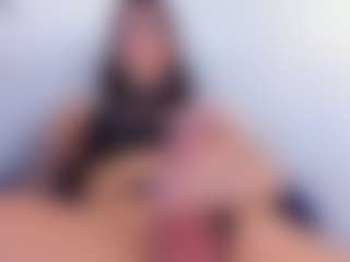 sweetkarinpaz's Live Sex Cam Show