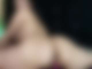 Live cam show with Emmily Keller - Smoking on madthumbs