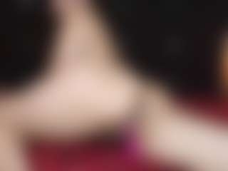 Live cam show with Emmily Keller - Nipple Piercings on sexylive.show