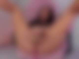 Live cam show with JellyLittlePiee - BBW on Hubzter Live