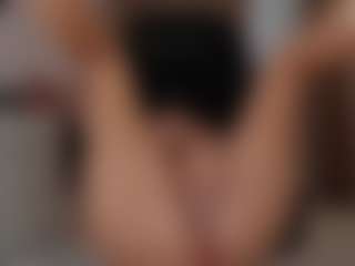 JellyLittlePiee's Live Sex Cam Show