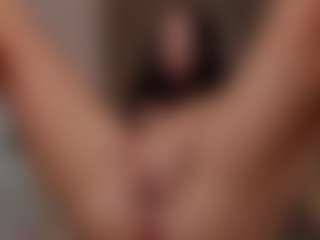 JellyLittlePiee's Live Sex Cam Show