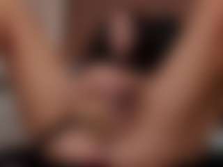 JellyLittlePiee's Live Sex Cam Show