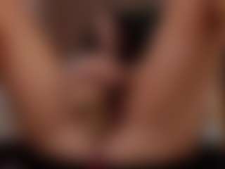 Live cam show with JellyLittlePiee - Brown Eyes Teen (18+) on Uber Horny