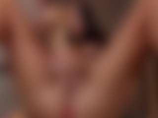 JellyLittlePiee's Live Sex Cam Show