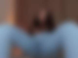 Live cam show with JellyLittlePiee - Brown Hair on Camsoda