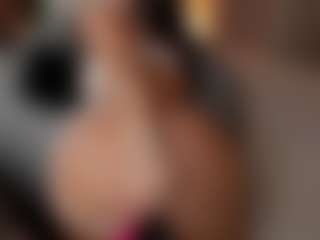 Live cam show with JellyLittlePiee - Curvy Teen (18+) on mypornchat.com