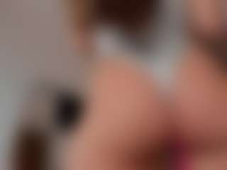 JellyLittlePiee's Live Sex Cam Show