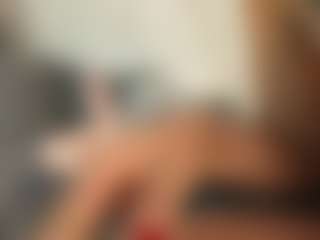 Live cam show with Natashapride - Petite on Milfs Live