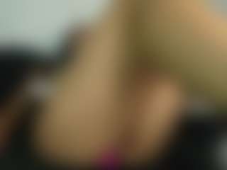 Live cam show with Natashapride - Fingers on Camsoda