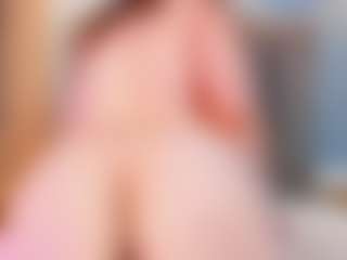 Live cam show with Venus-Cooper - Blonde Hair on sexytreat.net