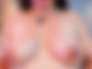 Live cam show with Venus-Cooper - Fingering on boobsie.com