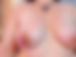 Live cam show with Venus-Cooper - Blonde Hair on Fapmatic.com