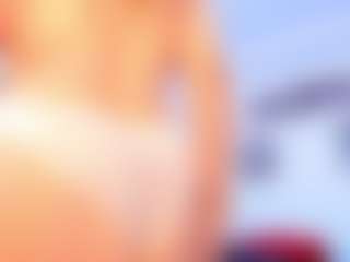 Live cam show with Venus-Cooper - Blonde Hair Middle Aged on Camsoda