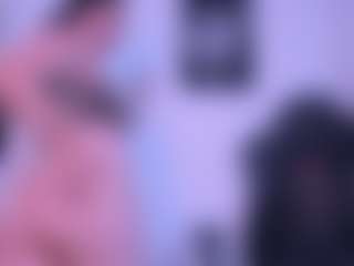 Live cam show with Venus-Cooper - Blonde Hair MILF on CamSodaAdn