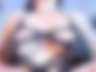 Live cam show with Venus-Cooper - Public MILF on Camsoda