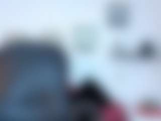 Live cam show with Venus-Cooper - Blonde Hair Middle Aged on StripNow