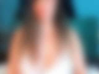 Live cam show with Venus-Cooper - Blonde Hair Middle Aged on Mixed Magazine Live