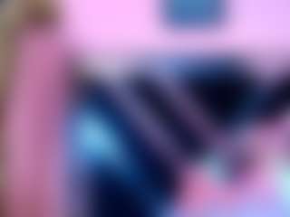 Live cam show with venusfirekiss - Tease on Camsoda