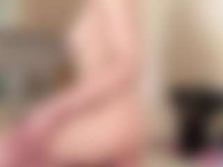 Live cam show with Chloe Show - Booty on Camsoda