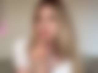 Chloe Show's Live Sex Cam Show
