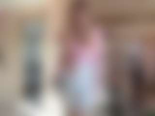 Chloe Shows Live-Sex-Cam-Show